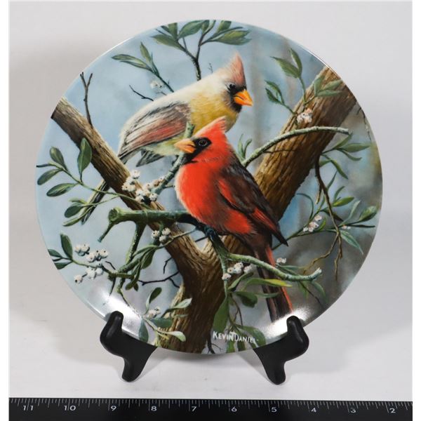 "THE CARDINAL" LIKE NEW, 8-1/2" DIAMETER PLATE