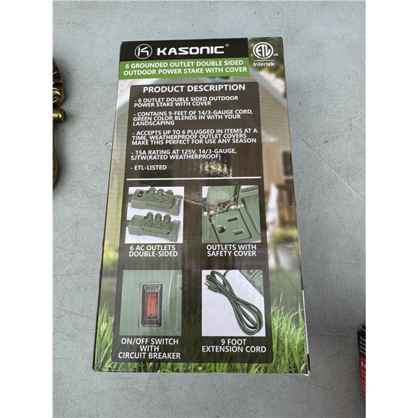 Six grounded outlet double-sided