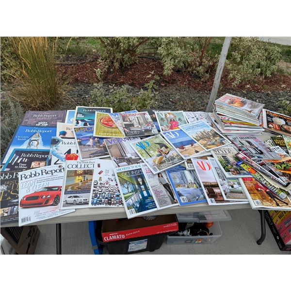 Assorted magazines home and garden living, etc.