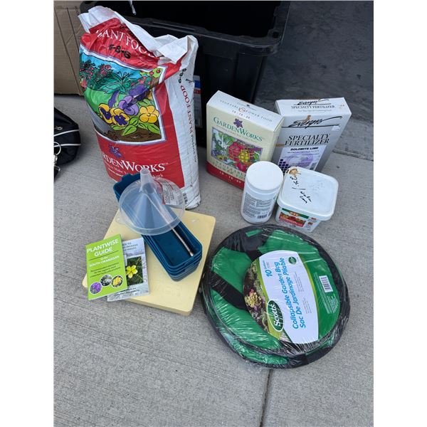 Gardening related items with Bin and lead