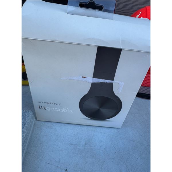 Connect Pro headphones