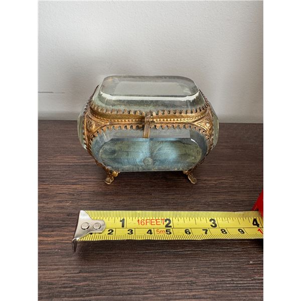 Victorian jewelry case