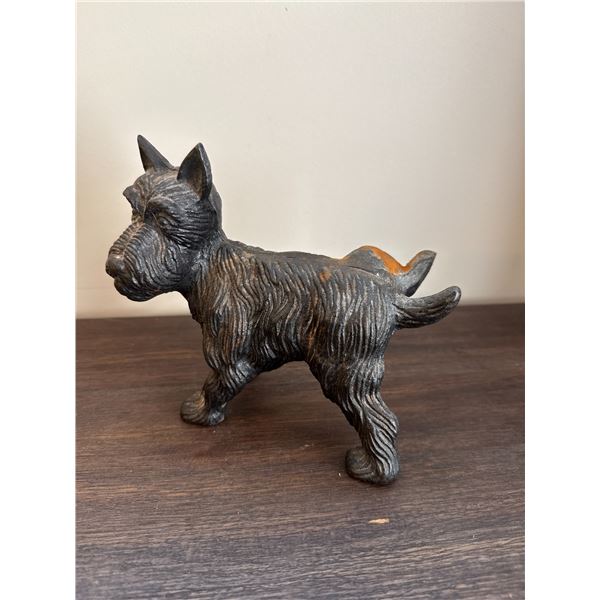 Castiron dog