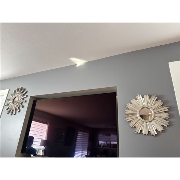 2 decor mirrors