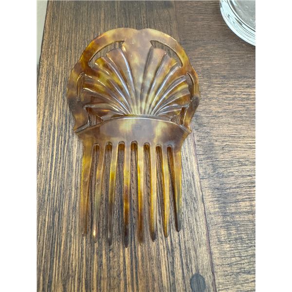 Antique Victorian tortoise shell  hair comb,