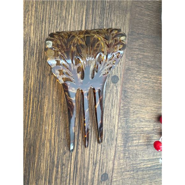 Antique Victorian tortoise shell  hair comb