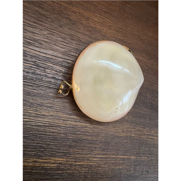 Vintage shell container