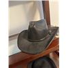 Image 1 : CUATRERO international hat 6 3/4 500 X limited edition