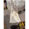 Image 3 : NWT Mon Cheri bridals size 8 wedding dress