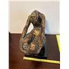 Image 4 : Thinking woman sculpture