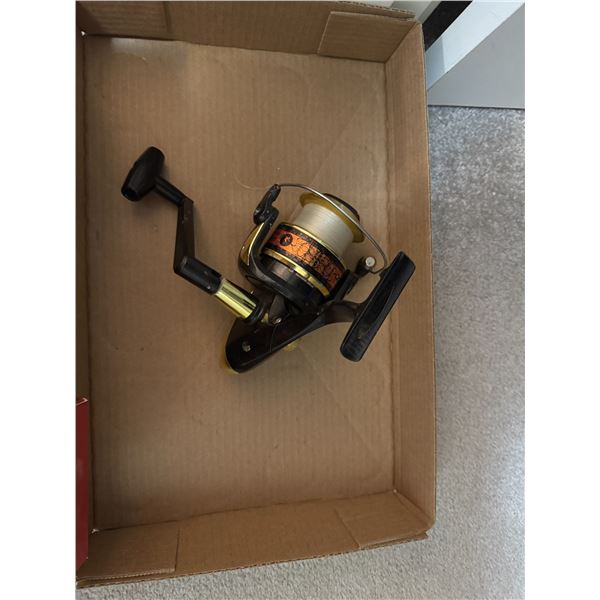 BEACH  COMDE fishing reel