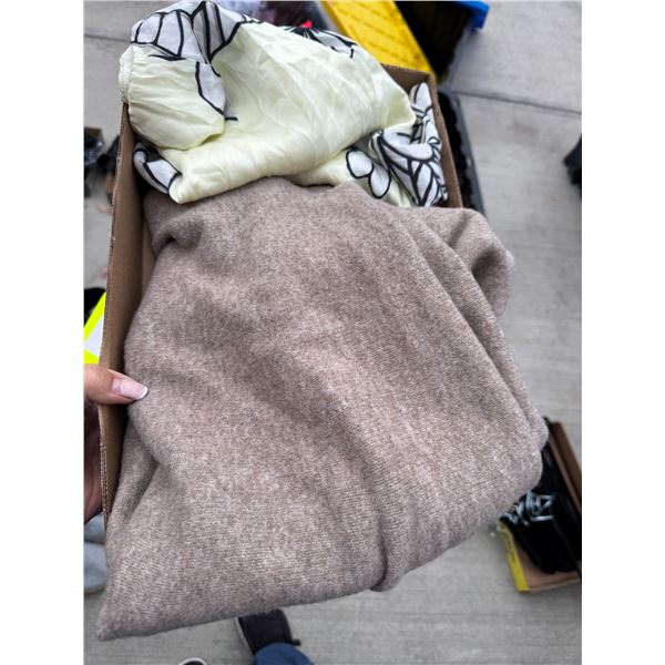 Wool skirt and silky skirt