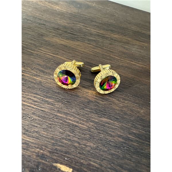 Cufflinks