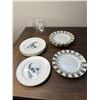 Image 1 : Ciroa side plates, and skull