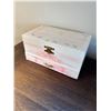 Image 3 : Musical vintage jewelry box and contents