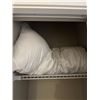 Image 1 : King size pillow