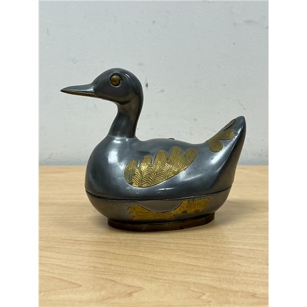 Unusual Metal / Brass Duck Trinket Storage Box - approx: 5.75"W 4.75"T