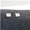 Image 4 : 14K Yellow Gold stud earrings