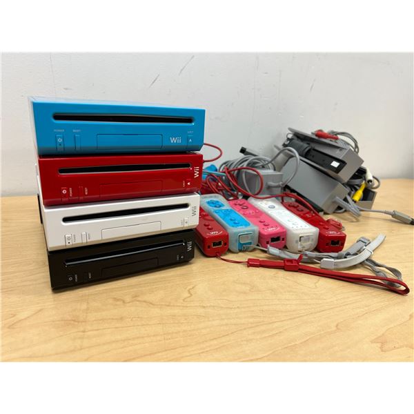 4 Different Nintendo Wii Consoles with accessories - see all photos, nothing tested