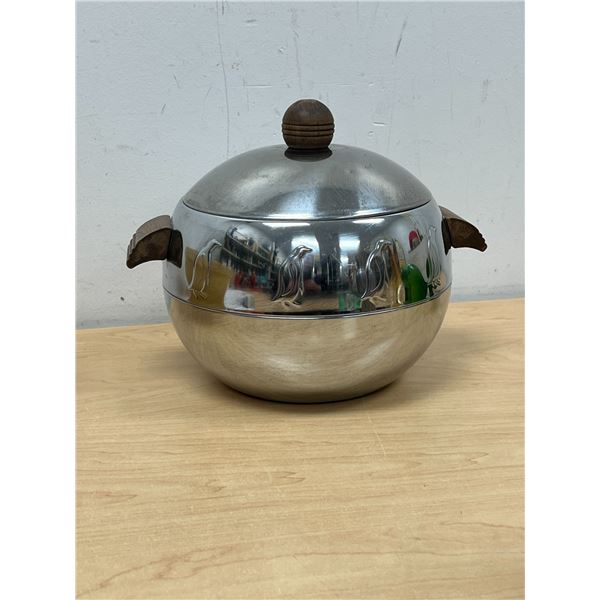Art Deco West Bend "Penguin" Hot / Cold Server Ice bucket