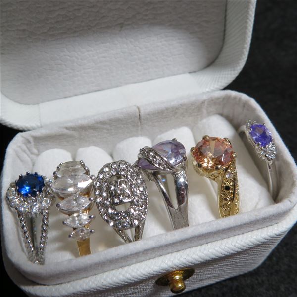 Travel jewellery box for rings containing 6 brilliant rings!