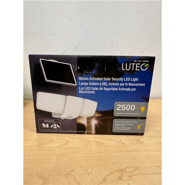New Motion Activated Solar LED Security Light