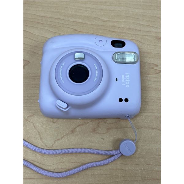FujiFilm Instax Mini 11 Camera - not tested, see photos