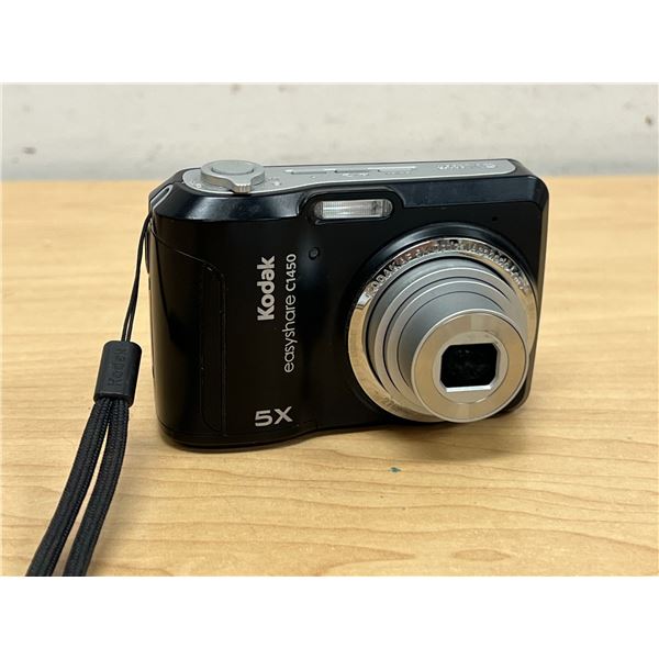 Kodak Easy Share Digital Camera C1450 - uses AA batteries. No SD card. Not tested, see photos