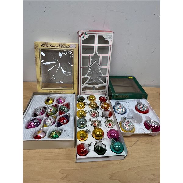 Lot of Glass Christmas Ball / Ornaments