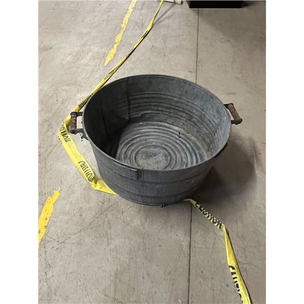 Large Galvanized Tub with Handles 24"W 11"T