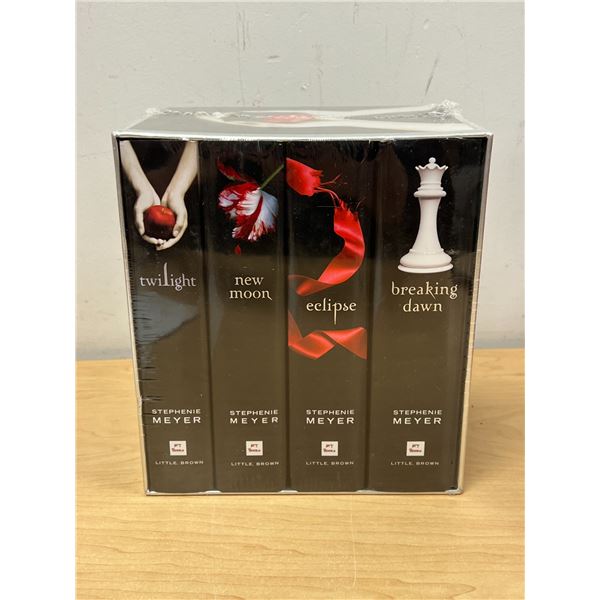 New Sealed Stephenie Meyer The Twilight Saga Collection - 4 books