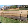 Image 3 : 100 Spruce Boards 2" x 4" x 92 5/8"