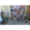 Image 1 : Supercycle Variable Speed 26" Pedal Bike