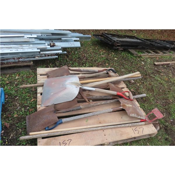12 X Hand Yard Tools - Hoes/shovels/pick and More