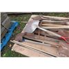Image 3 : 12 X Hand Yard Tools - Hoes/shovels/pick and More