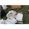 Image 3 : 2 X New American Standard Toilets