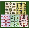 Image 1 : 5 Cards of division three plastic buttons