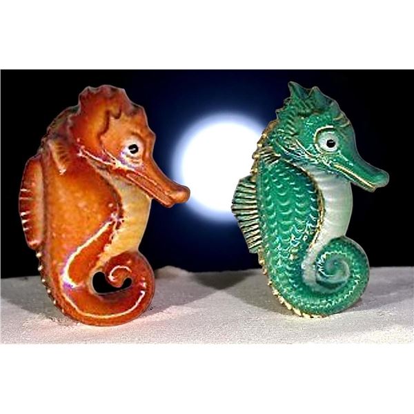 A pair of division three Japanese Arita buttons