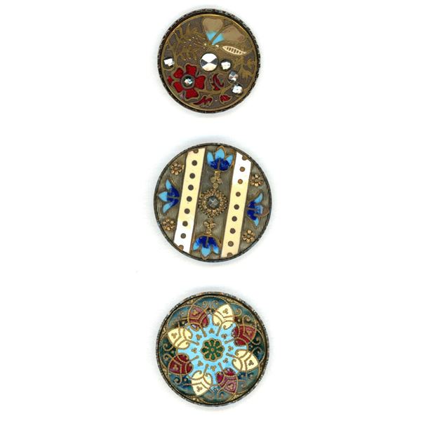 A small card of division one steel cup buttons