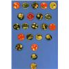 Image 1 : A card of "JUNQUE" buttons