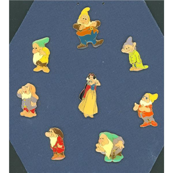 A set of Snow White and the 7 Dwarfs Buttons