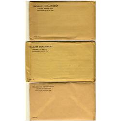 Lot of 5 different pictures showing NHL teams.  LA Kings (3), Edmonton Oilers, Montreal Canadiens.  