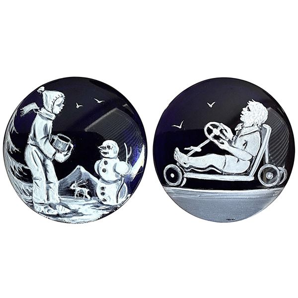 A small card of Mary Gregory style glass buttons