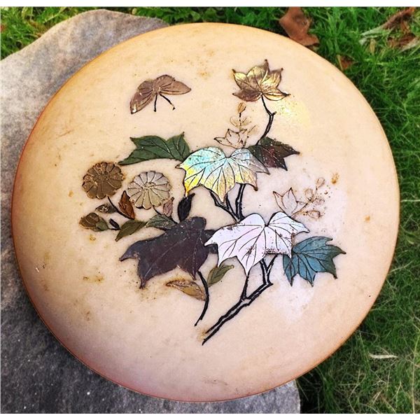A RARE division one inlay natural material button