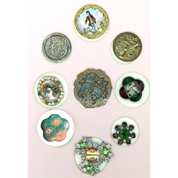 A small card of div. 1 & 3 assorted material buttons