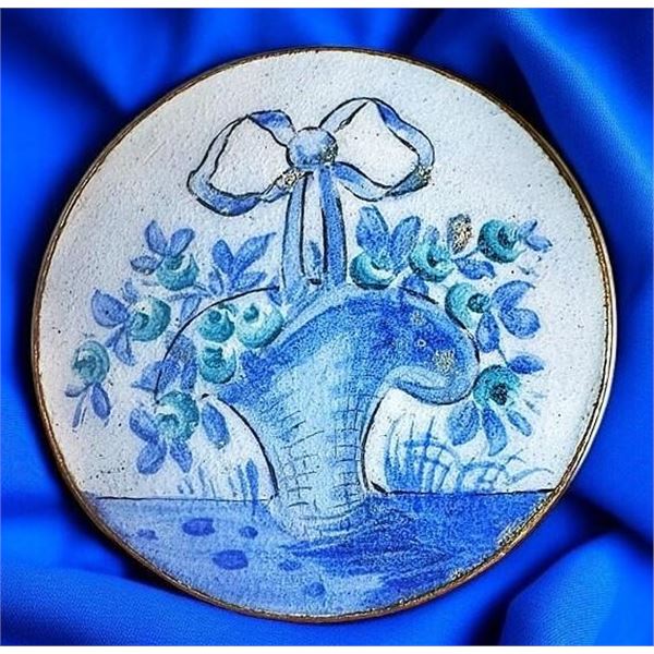 A division one pictorial enamel object button
