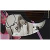 Image 2 : TAYLOR SWIFT SIGNED ACOUSTIC GUITAR - JSA COA