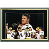Image 2 : BRETT FAVRE SIGNED AND FRAMED 16X24 GREEN BAY PACKERS - BECKETT COA