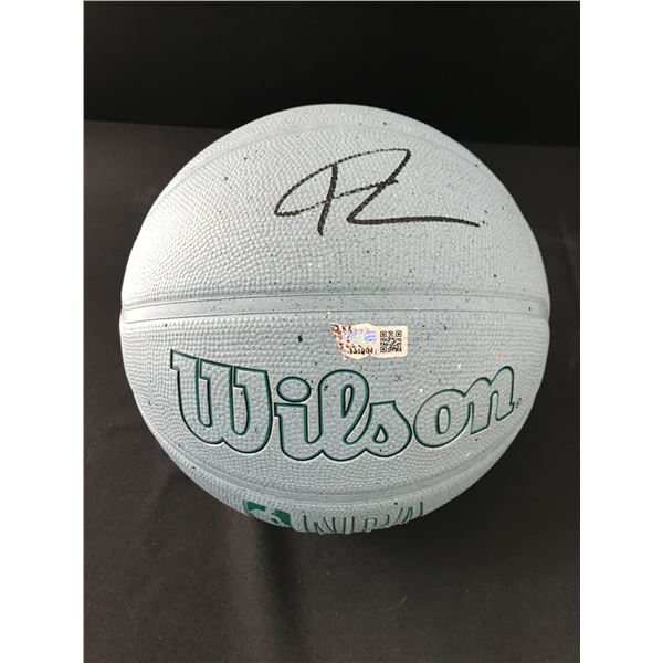 GIANNIS ANTETOUKOUNMPO SIGNED BASKETBALL (ACE COA)