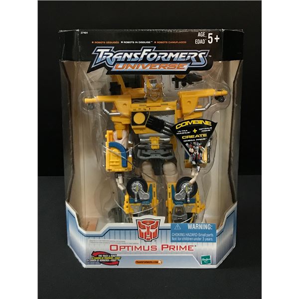 TRANSFORMERS UNIVERSE OPTIMUS PRIME ACTION FIGURE IN BOX